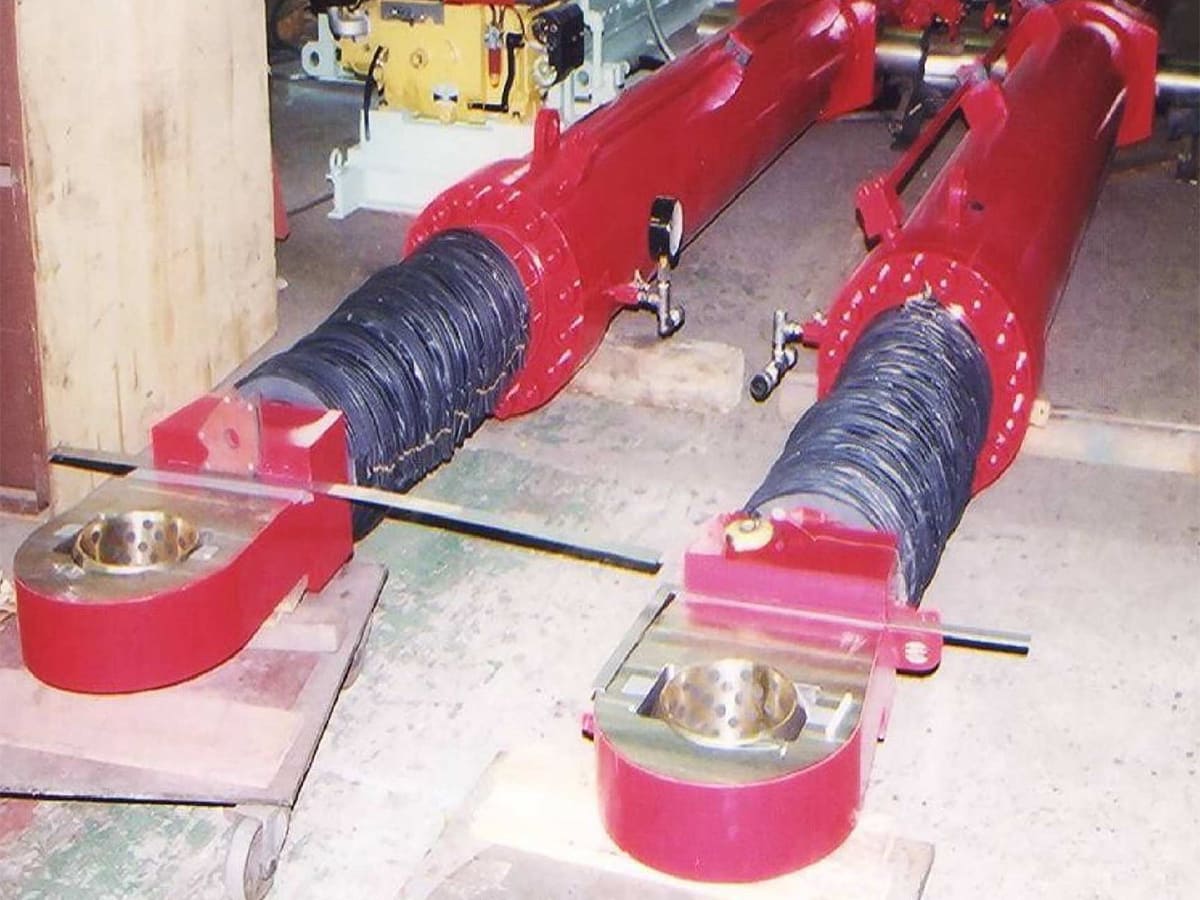 特殊シリンダー自社製作